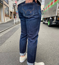 画像をギャラリービューアに読み込む, SLIM TAPERED Dark Used 【Length 28 inch】
