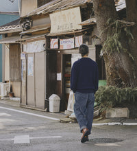 画像をギャラリービューアに読み込む, INDIGO GARMENTS CREWNECK KNIT
