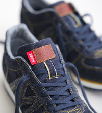 画像をギャラリービューアに読み込む, EDWIN x MIZUNO MR1 Indigo Blue
